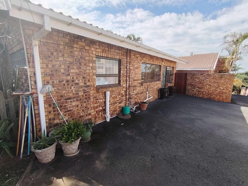 6 Bedroom Property for Sale in Herrwood Park KwaZulu-Natal
