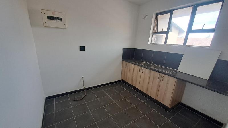 To Let 2 Bedroom Property for Rent in Overport KwaZulu-Natal