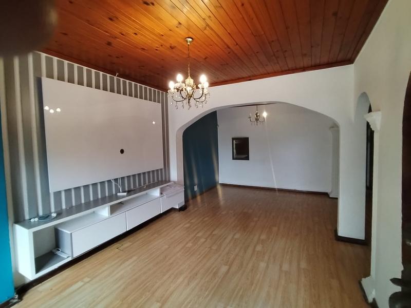 3 Bedroom Property for Sale in Northcroft KwaZulu-Natal