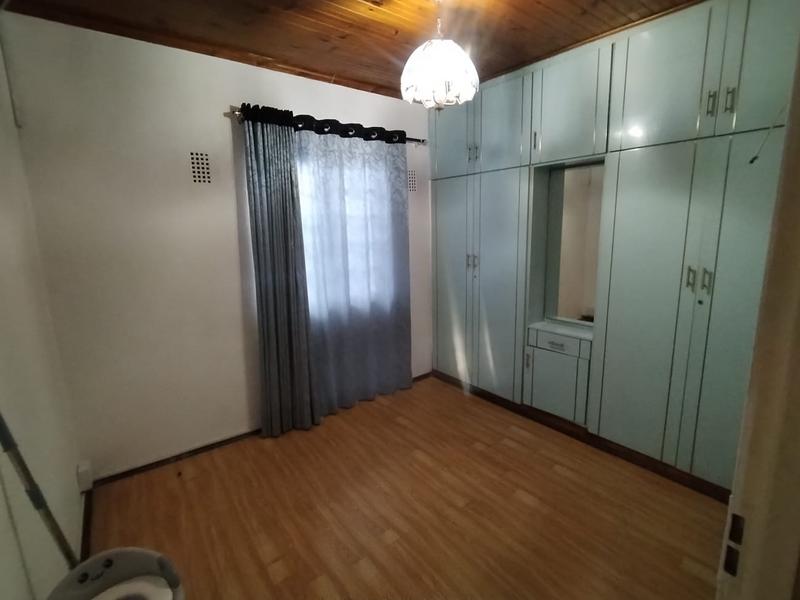 3 Bedroom Property for Sale in Northcroft KwaZulu-Natal