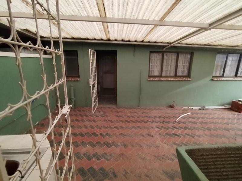 3 Bedroom Property for Sale in Northcroft KwaZulu-Natal