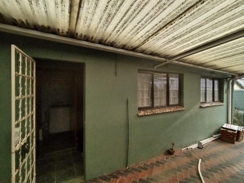 3 Bedroom Property for Sale in Northcroft KwaZulu-Natal