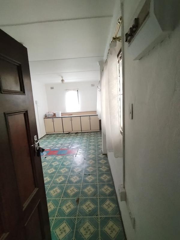 3 Bedroom Property for Sale in Northcroft KwaZulu-Natal