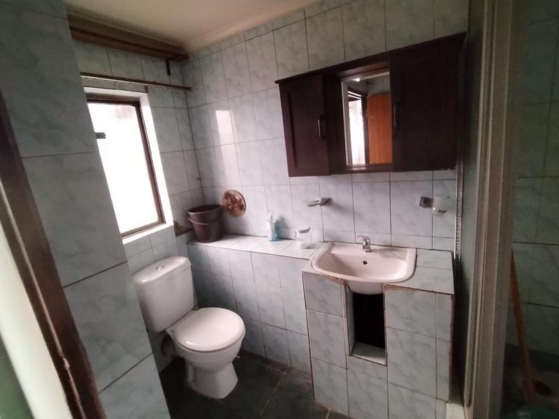 3 Bedroom Property for Sale in Northcroft KwaZulu-Natal
