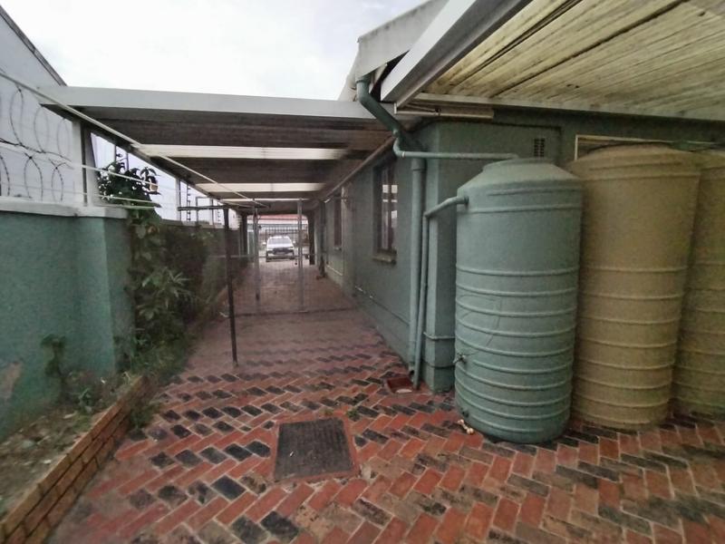 3 Bedroom Property for Sale in Northcroft KwaZulu-Natal