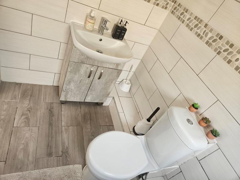 To Let 1 Bedroom Property for Rent in Hillcrest KwaZulu-Natal