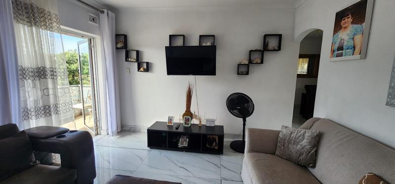 2 Bedroom Property for Sale in Umkomaas KwaZulu-Natal