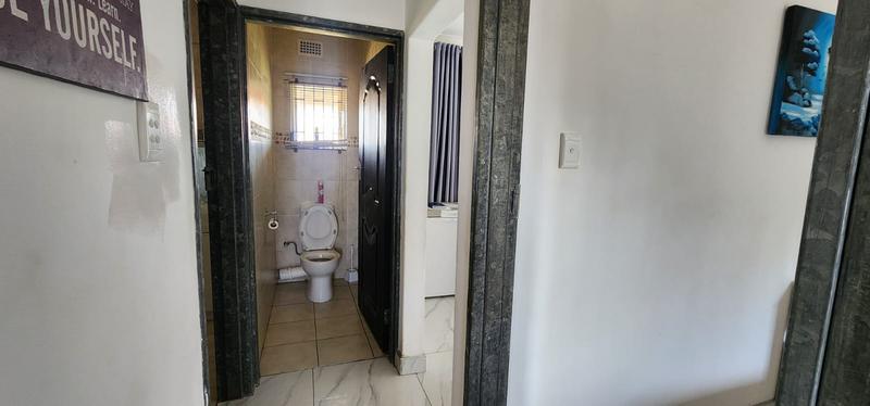2 Bedroom Property for Sale in Umkomaas KwaZulu-Natal