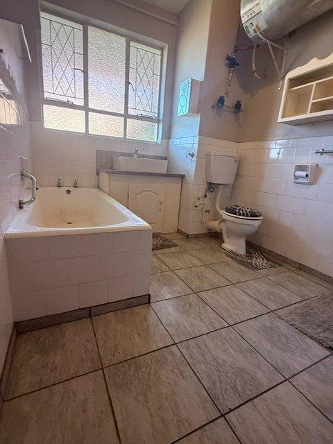To Let 0 Bedroom Property for Rent in Vryheid KwaZulu-Natal