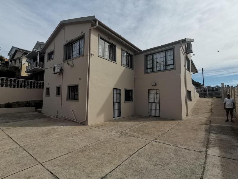 To Let 4 Bedroom Property for Rent in Reservoir Hills KwaZulu-Natal