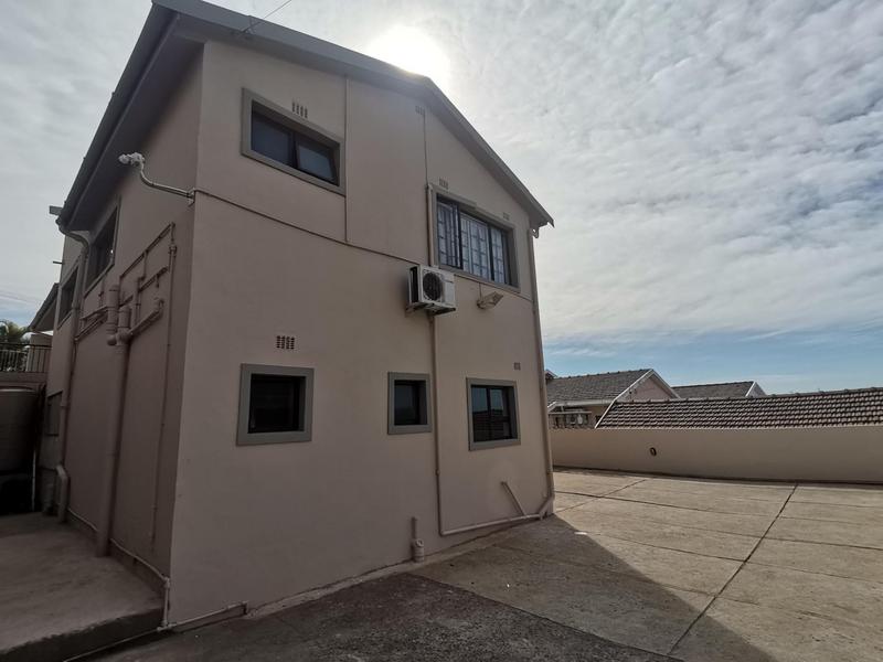 To Let 4 Bedroom Property for Rent in Reservoir Hills KwaZulu-Natal