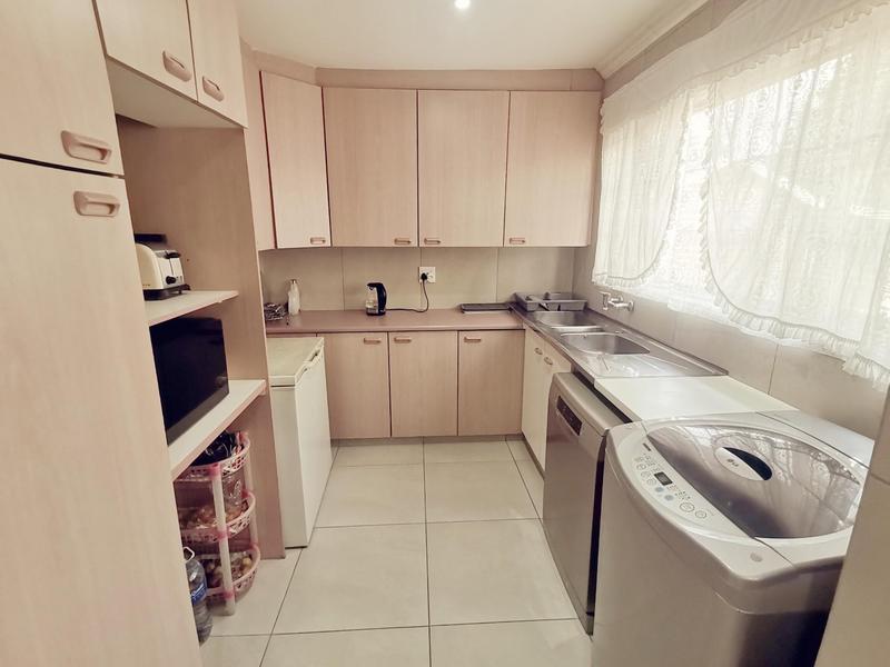 To Let 4 Bedroom Property for Rent in Reservoir Hills KwaZulu-Natal