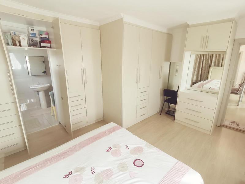 To Let 4 Bedroom Property for Rent in Reservoir Hills KwaZulu-Natal