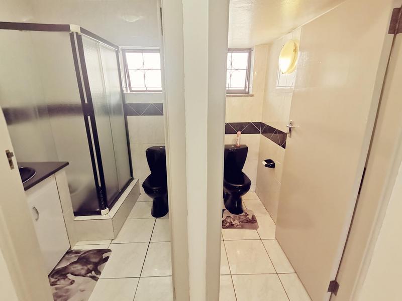 To Let 4 Bedroom Property for Rent in Reservoir Hills KwaZulu-Natal