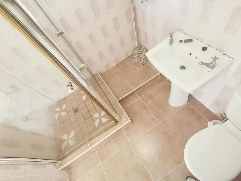 To Let 2 Bedroom Property for Rent in Reservoir Hills KwaZulu-Natal