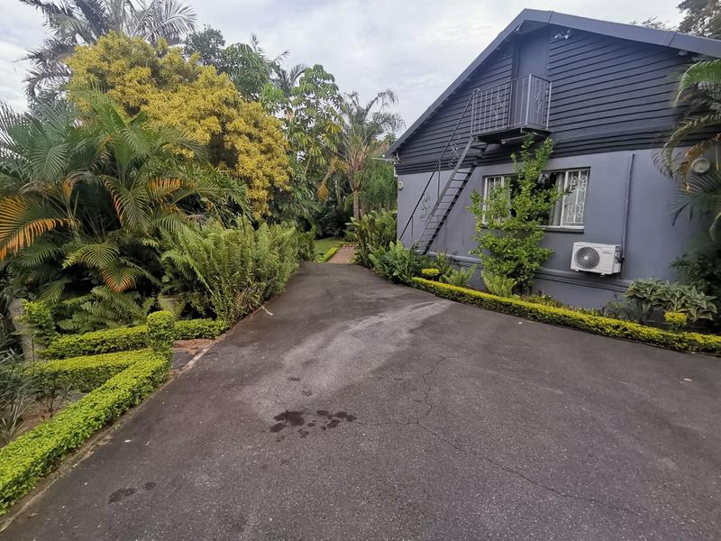 To Let 4 Bedroom Property for Rent in Dawncliffe KwaZulu-Natal