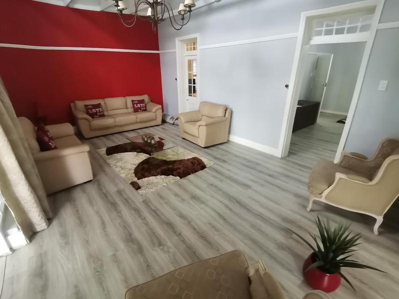 To Let 4 Bedroom Property for Rent in Dawncliffe KwaZulu-Natal