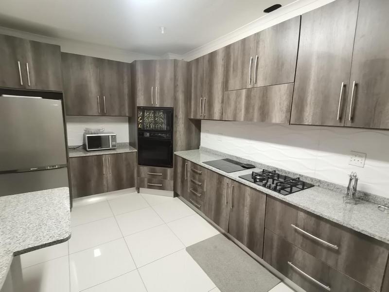 To Let 4 Bedroom Property for Rent in Dawncliffe KwaZulu-Natal