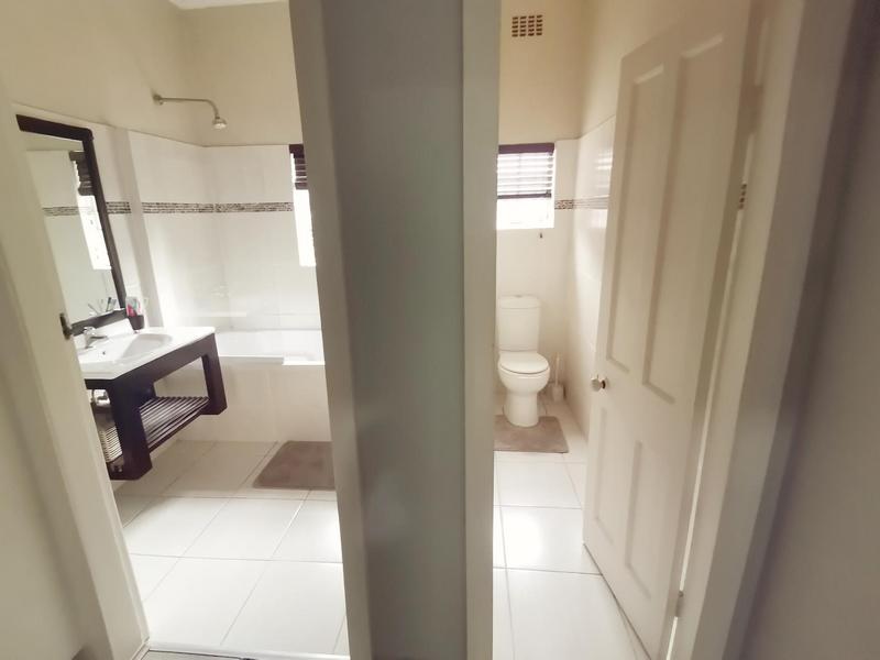 To Let 4 Bedroom Property for Rent in Dawncliffe KwaZulu-Natal