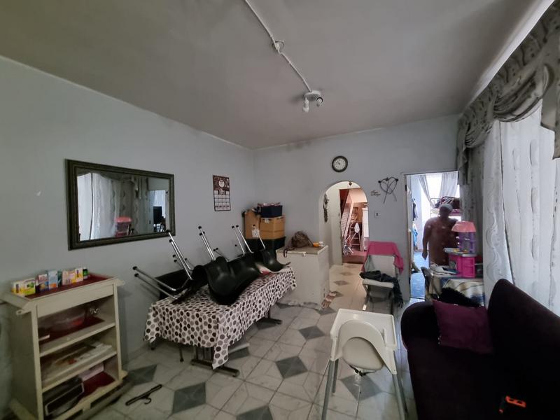 9 Bedroom Property for Sale in Berea KwaZulu-Natal