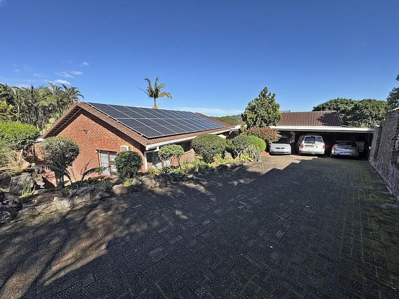 7 Bedroom Property for Sale in Uvongo KwaZulu-Natal