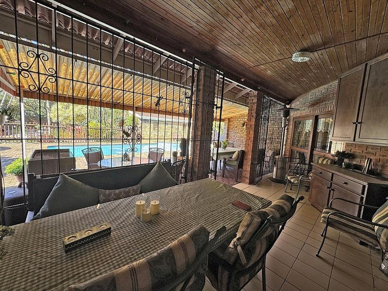 7 Bedroom Property for Sale in Uvongo KwaZulu-Natal