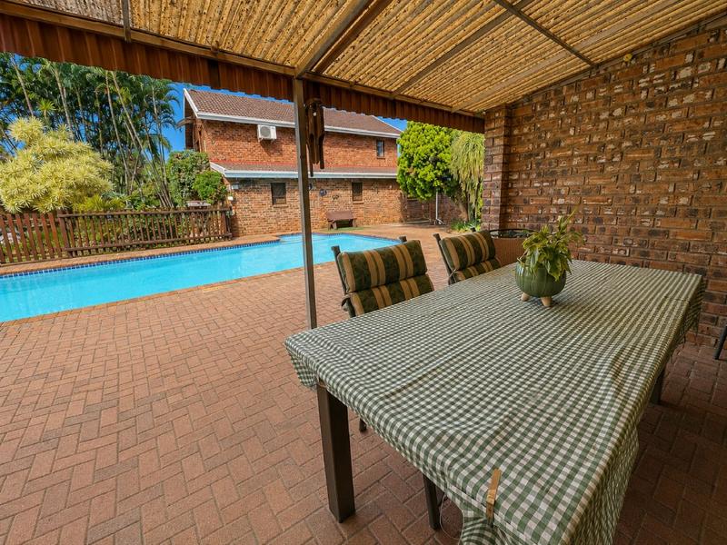 7 Bedroom Property for Sale in Uvongo KwaZulu-Natal