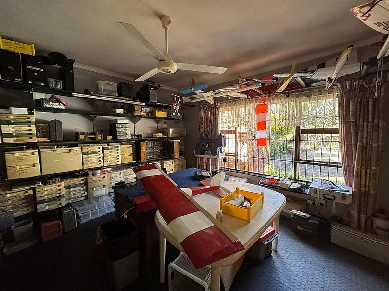 7 Bedroom Property for Sale in Uvongo KwaZulu-Natal