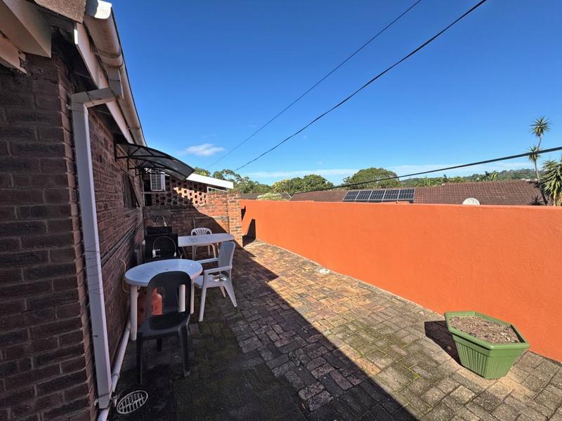 7 Bedroom Property for Sale in Uvongo KwaZulu-Natal