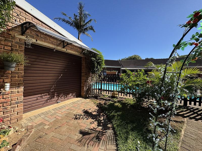 7 Bedroom Property for Sale in Uvongo KwaZulu-Natal