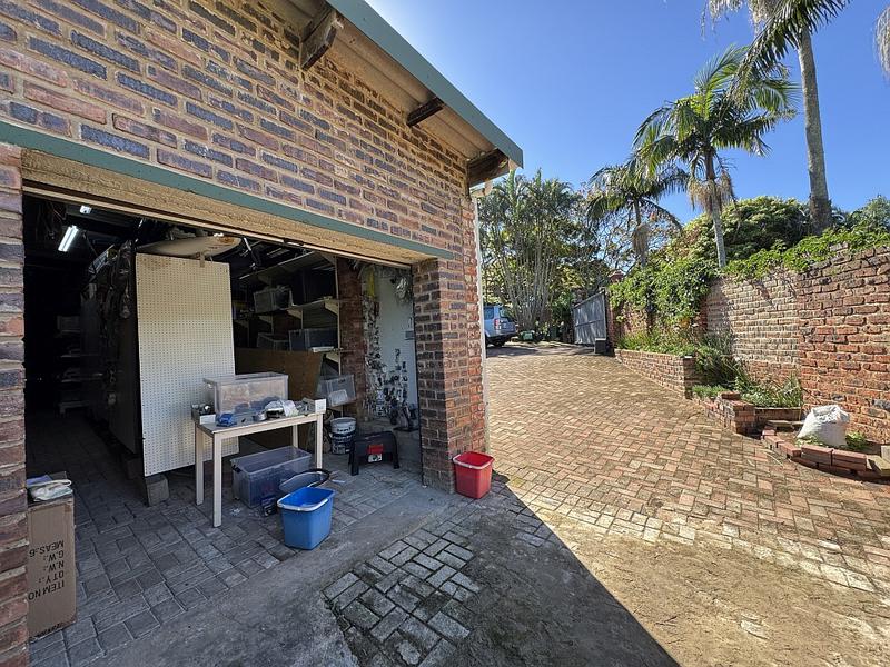 7 Bedroom Property for Sale in Uvongo KwaZulu-Natal