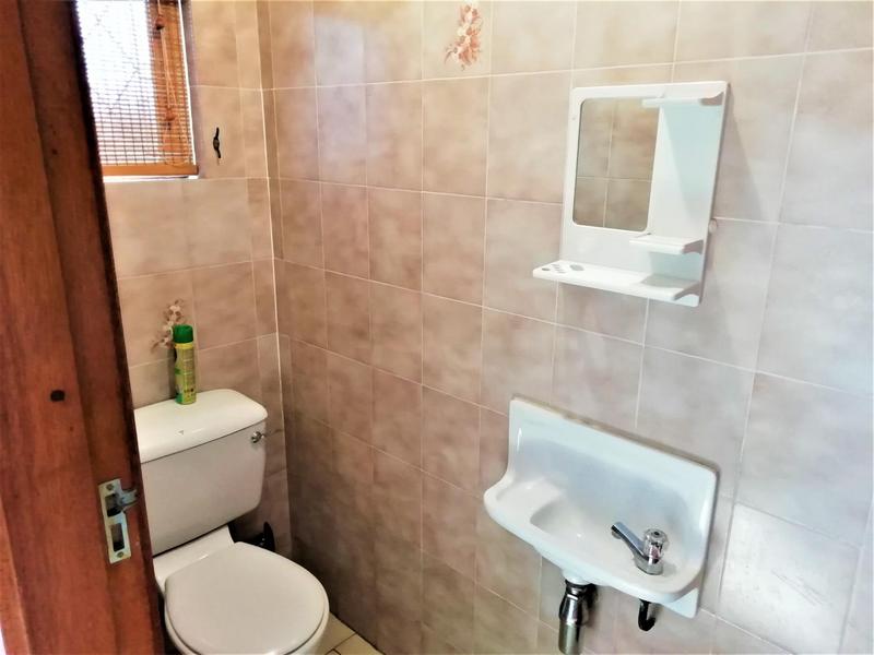 To Let 3 Bedroom Property for Rent in Freeland Park KwaZulu-Natal