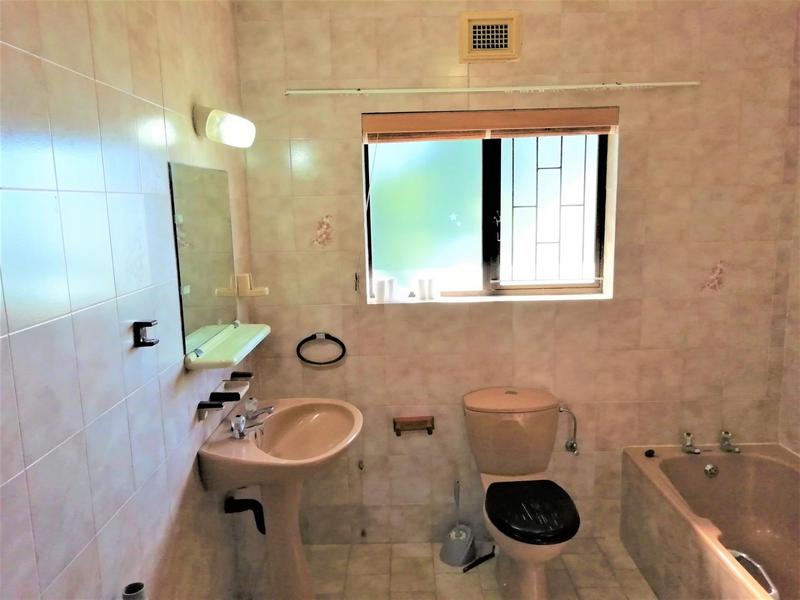 To Let 3 Bedroom Property for Rent in Freeland Park KwaZulu-Natal