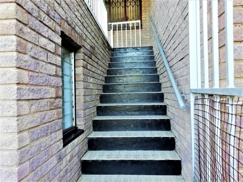 To Let 3 Bedroom Property for Rent in Freeland Park KwaZulu-Natal