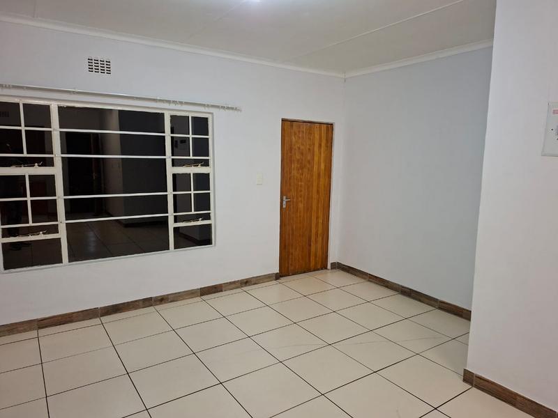To Let 2 Bedroom Property for Rent in Drakensview KwaZulu-Natal