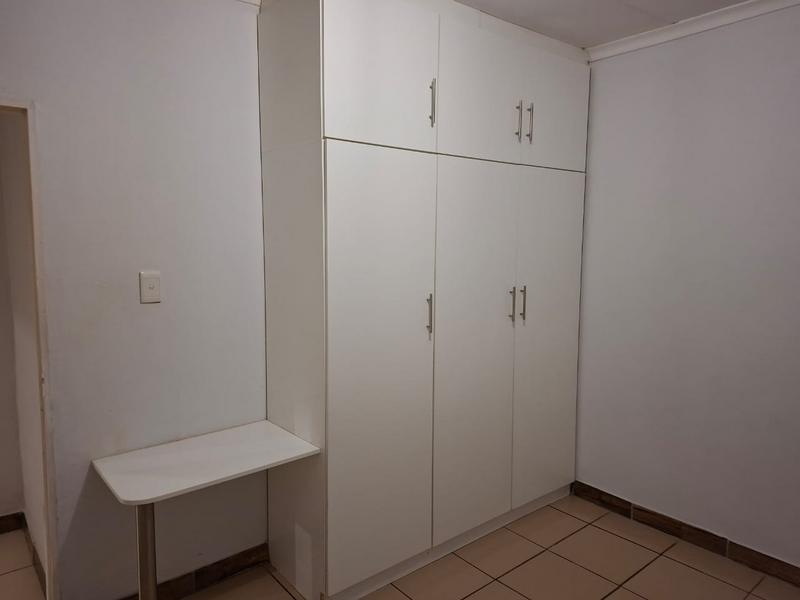 To Let 2 Bedroom Property for Rent in Drakensview KwaZulu-Natal