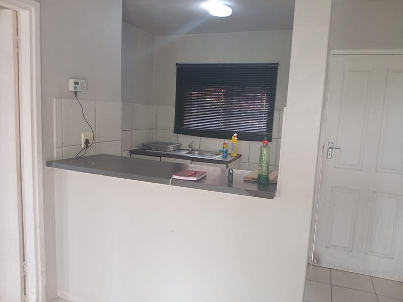 1 Bedroom Property for Sale in Pinetown KwaZulu-Natal