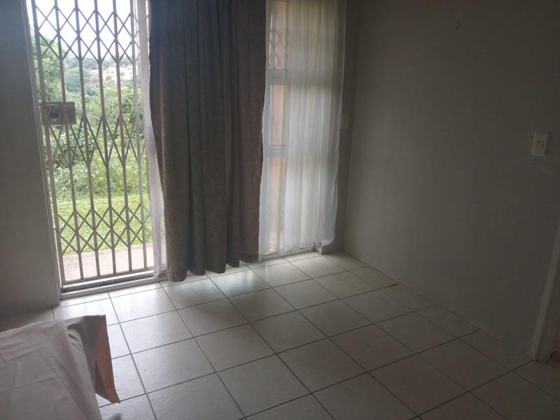 1 Bedroom Property for Sale in Pinetown KwaZulu-Natal
