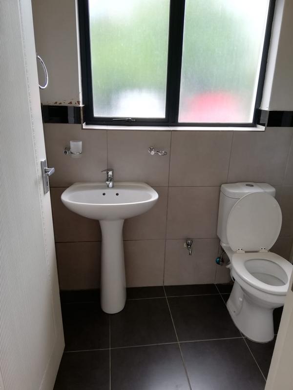 To Let 2 Bedroom Property for Rent in Overport KwaZulu-Natal