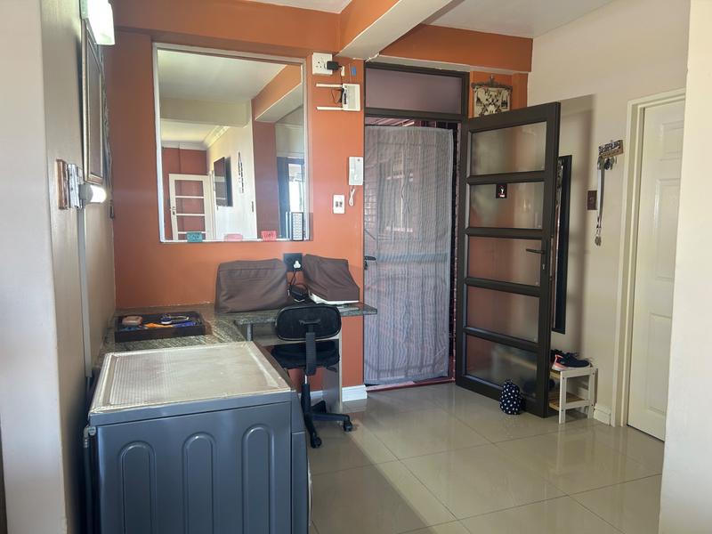 1 Bedroom Property for Sale in North Beach KwaZulu-Natal