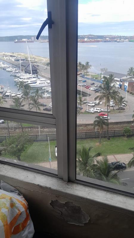 1 Bedroom Property for Sale in Victoria Embankment KwaZulu-Natal
