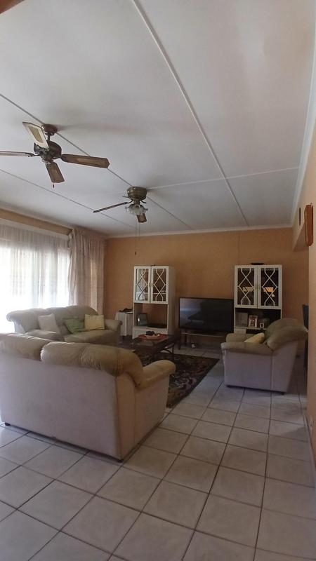 4 Bedroom Property for Sale in Yellowwood Park KwaZulu-Natal