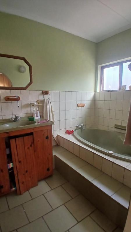 4 Bedroom Property for Sale in Yellowwood Park KwaZulu-Natal