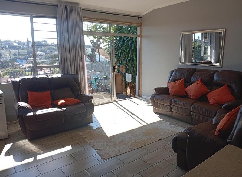 To Let 4 Bedroom Property for Rent in Bluff KwaZulu-Natal