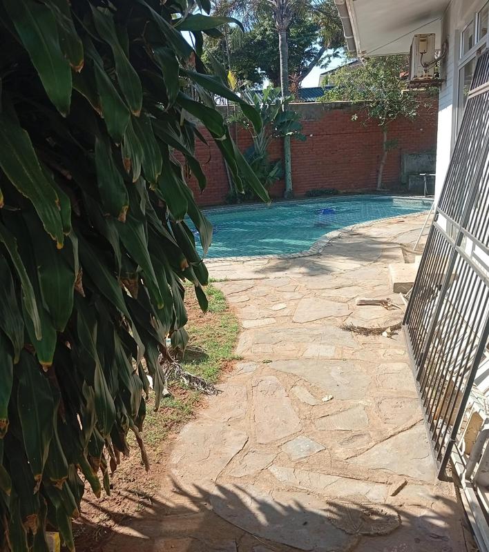 To Let 4 Bedroom Property for Rent in Bluff KwaZulu-Natal
