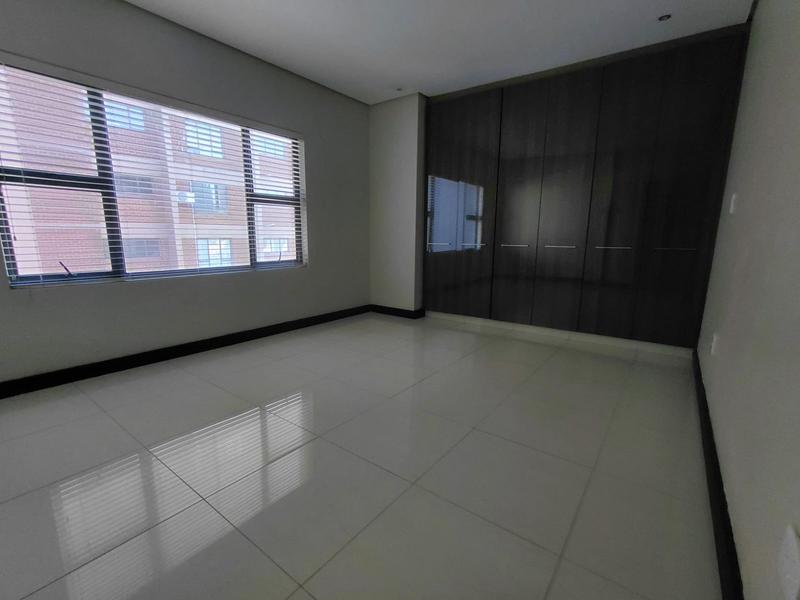 To Let 3 Bedroom Property for Rent in Overport KwaZulu-Natal