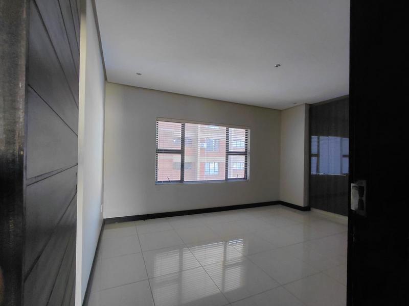 To Let 3 Bedroom Property for Rent in Overport KwaZulu-Natal