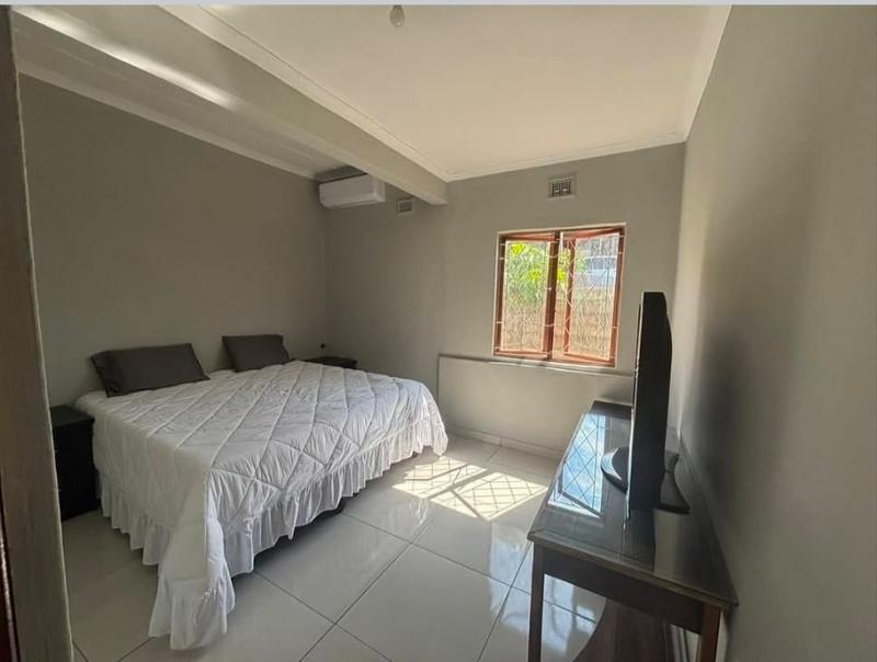 To Let 1 Bedroom Property for Rent in Bluff KwaZulu-Natal