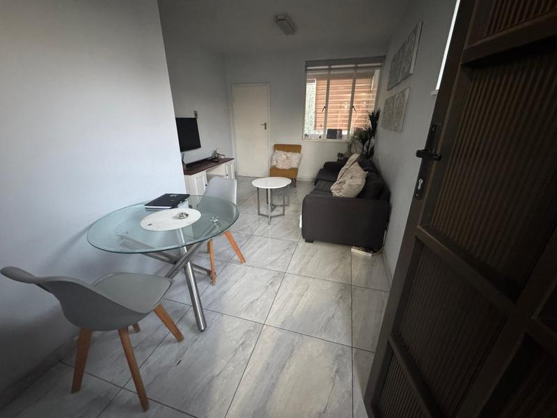 To Let 1 Bedroom Property for Rent in Windermere KwaZulu-Natal