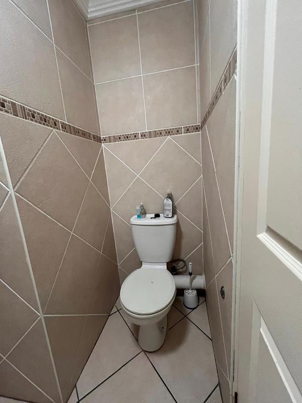 3 Bedroom Property for Sale in Sunwich Port KwaZulu-Natal